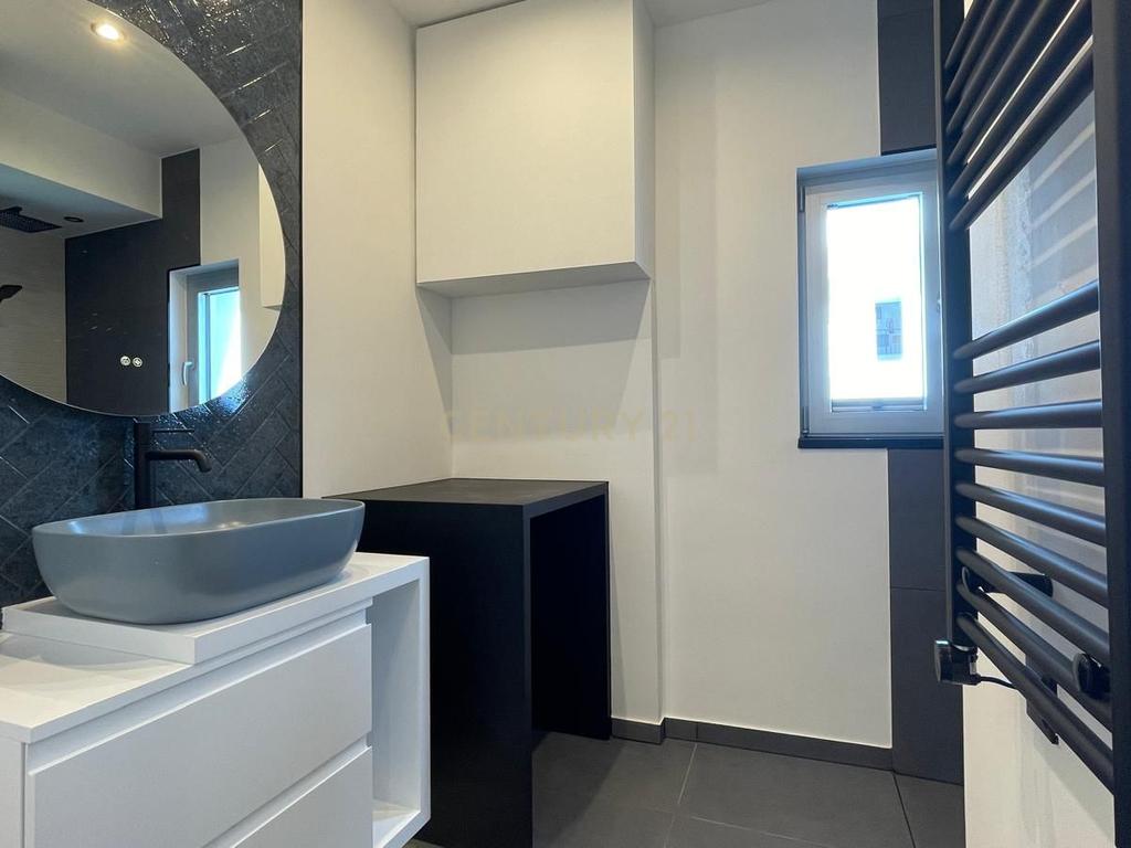 T2+1 em Vilamoura | Totalmente Renovado (2025) | Luxo e Piscina a Minutos da Marina - Image 21