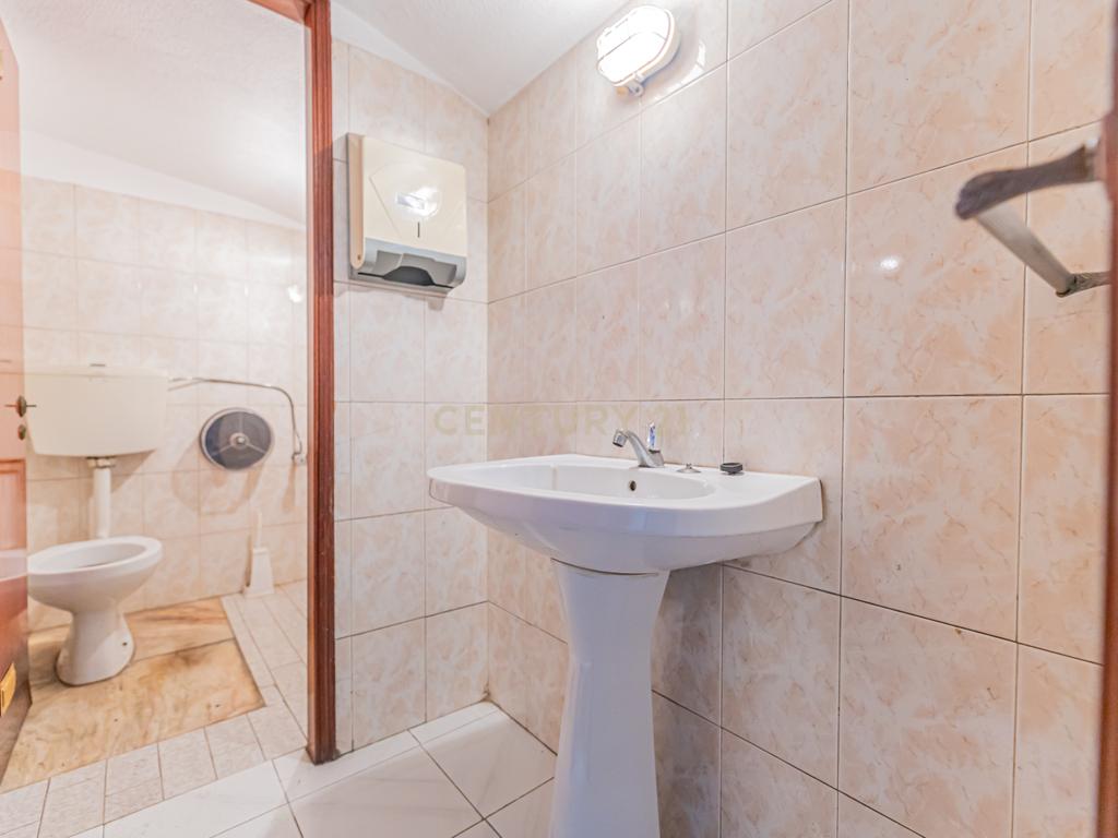 Trespasse Armazém Amplo com Oficina Totalmente Funcional Amadora - Image 38