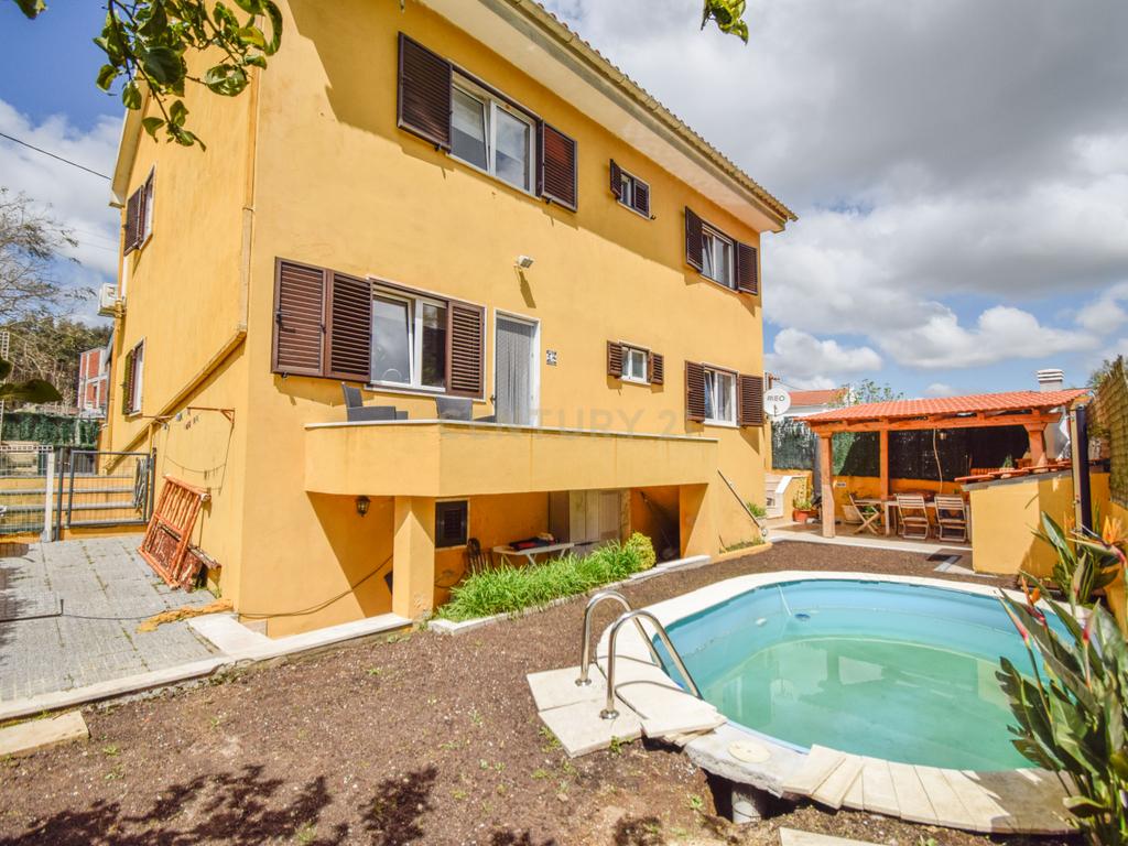 Moradia T5 com piscina em zona tranquila a 20 minutos de Lisboa - Image 33