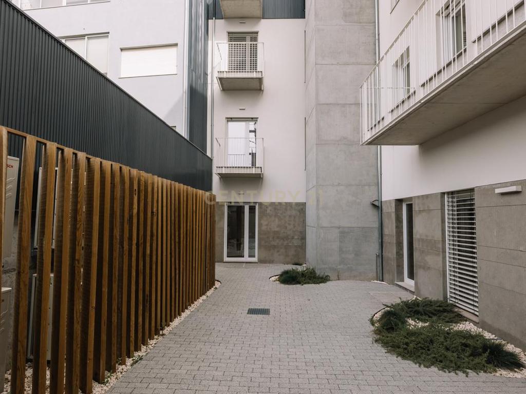  Apartamento T1 Mobilado e Equipado - Image 16