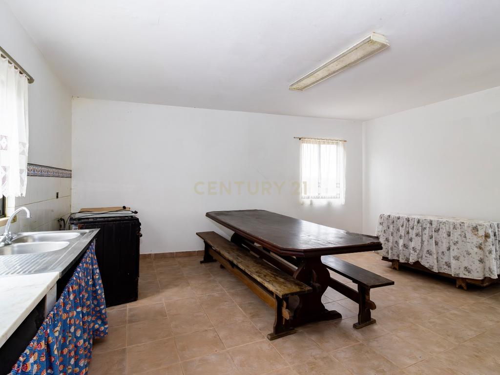 Casa T2 em Alcobaça com Jardim e Vista para o Campo - Image 15