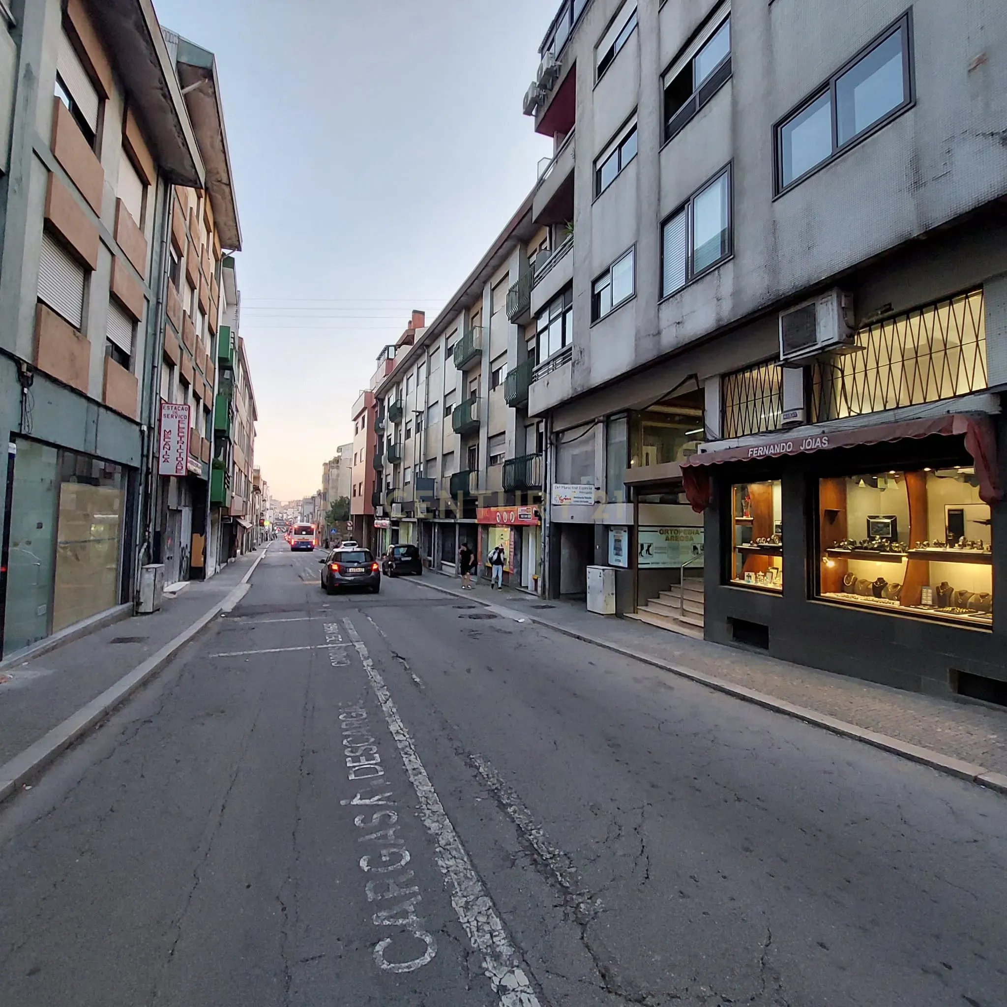 Fotografia 7 de Trespasse de Loja de Ourivesaria – Centro Comercial Areosa
