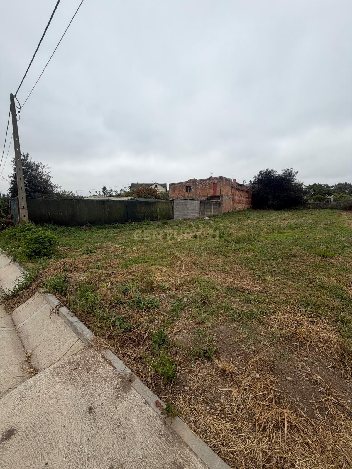 Fotografia 5 de Terreno à venda em Colmeias, Leiria - 990m²