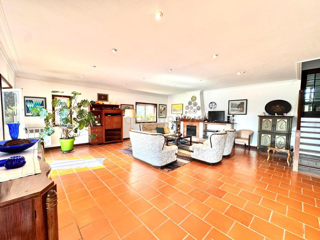 Luxuosa Moradia T5 em Esposende com Vista Deslumbrante - Image 8