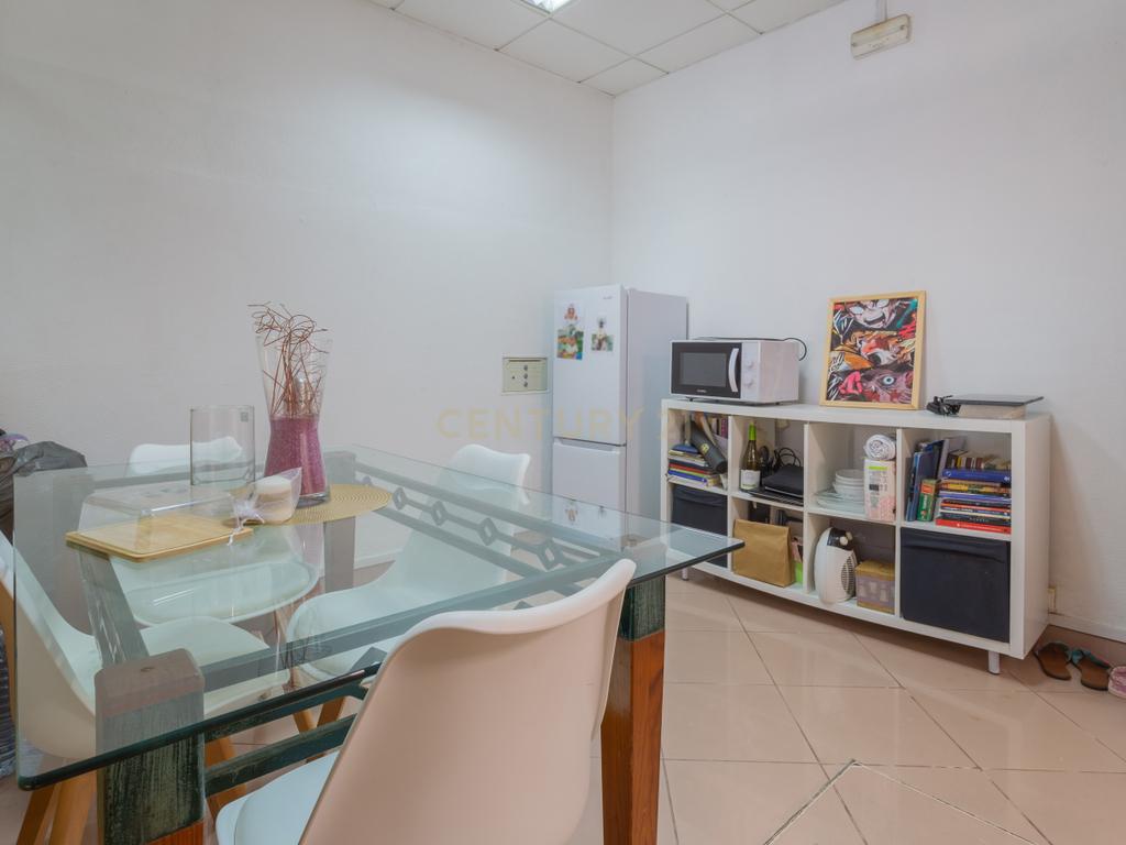 Apartamento Remodelado em Corroios, Seixal T3 + 3, garagem e Terraço - Image 32