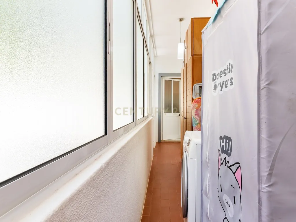 Simpática moradia urbana T3 com logradouro, em São Domingos de Benfica, Lisboa. Em Venda! - Image 20
