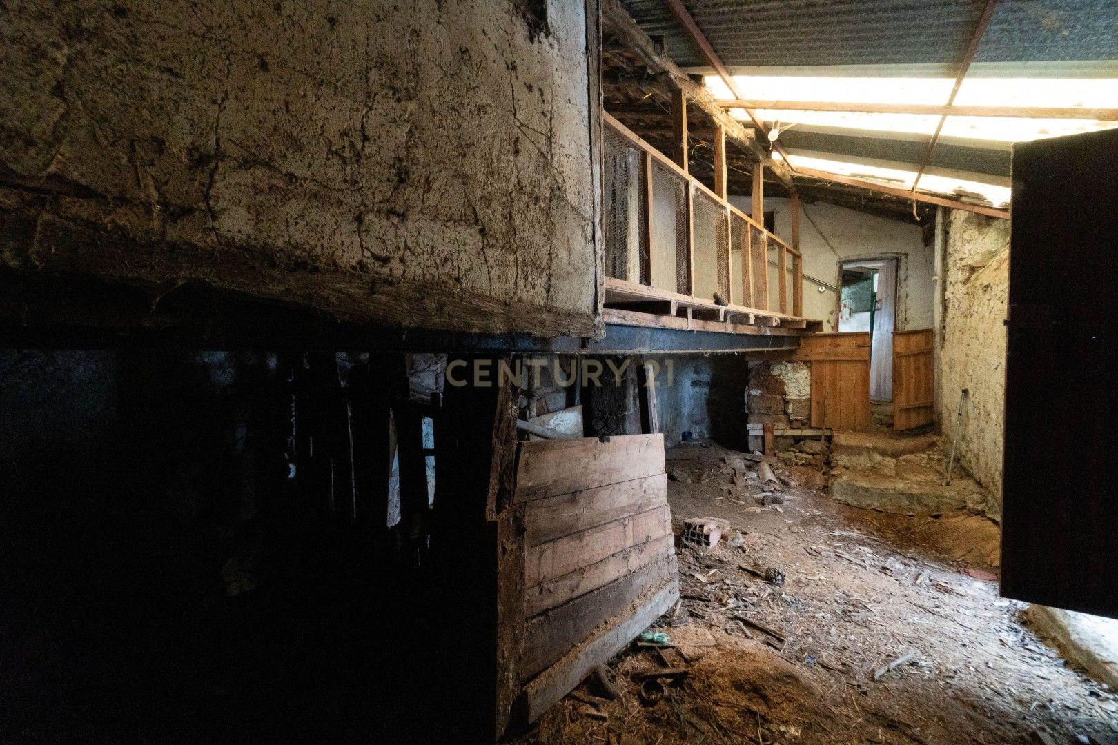 Fotografia 11 de Moradia p/reconstrução com terreno no Forcado – Vila Nova de Poiares