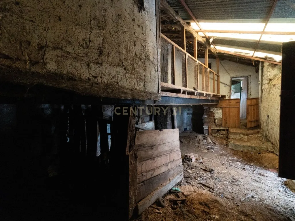 Moradia p/reconstrução com terreno no Forcado – Vila Nova de Poiares - Image 11