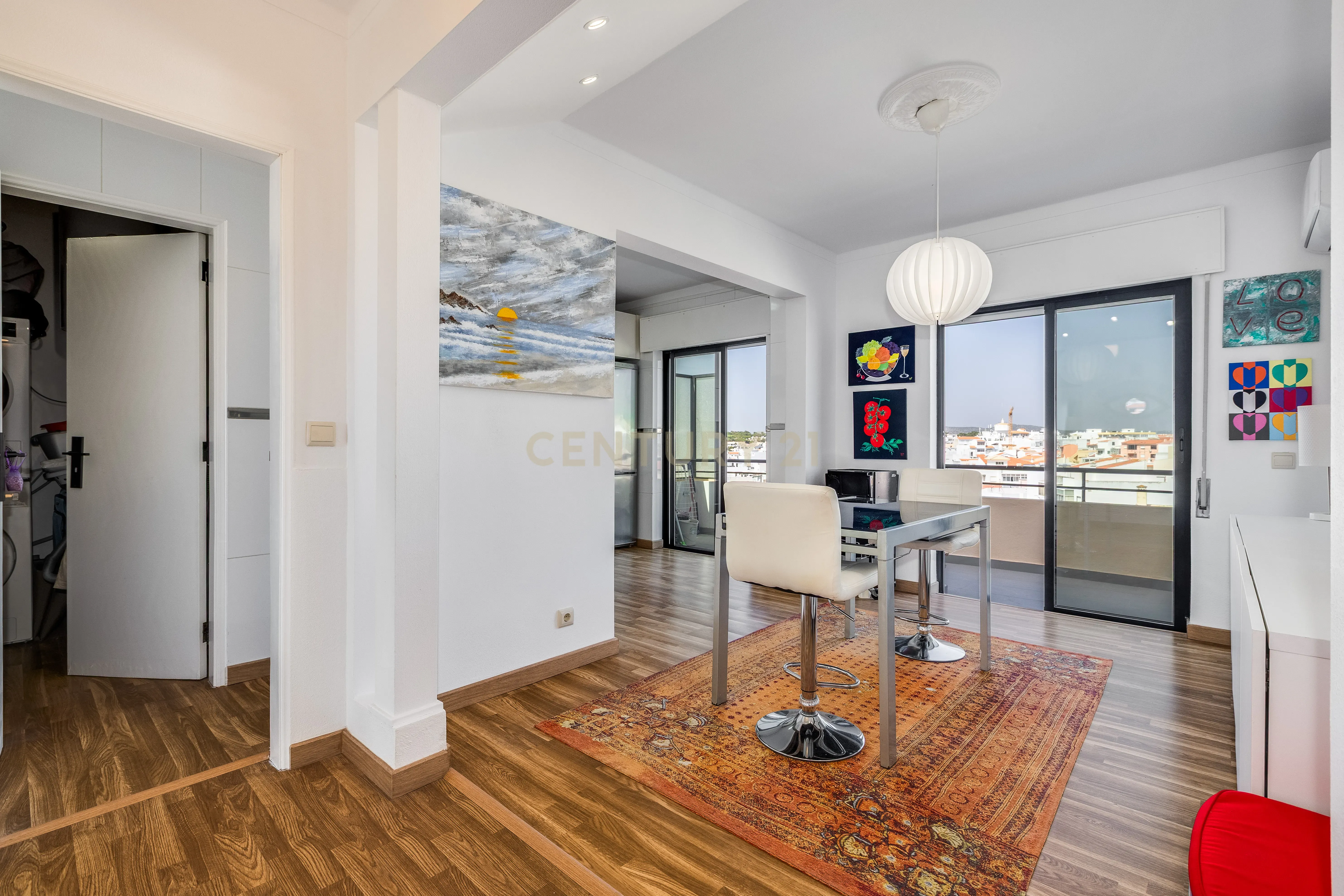 Fotografia 3 de Apartamento T3 a 300 metros da Praia – Vista Mar e Último Andar