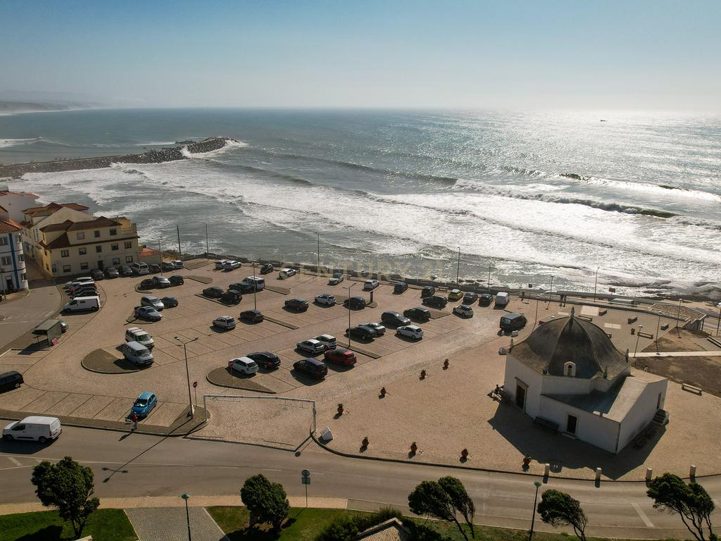 Moradia T3 com Vista Mar na Ericeira - Image 38