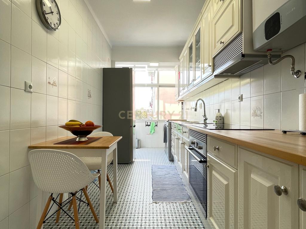 apartamento T2  situado numa das zonas mais privilegiadas de Almada - Image 7