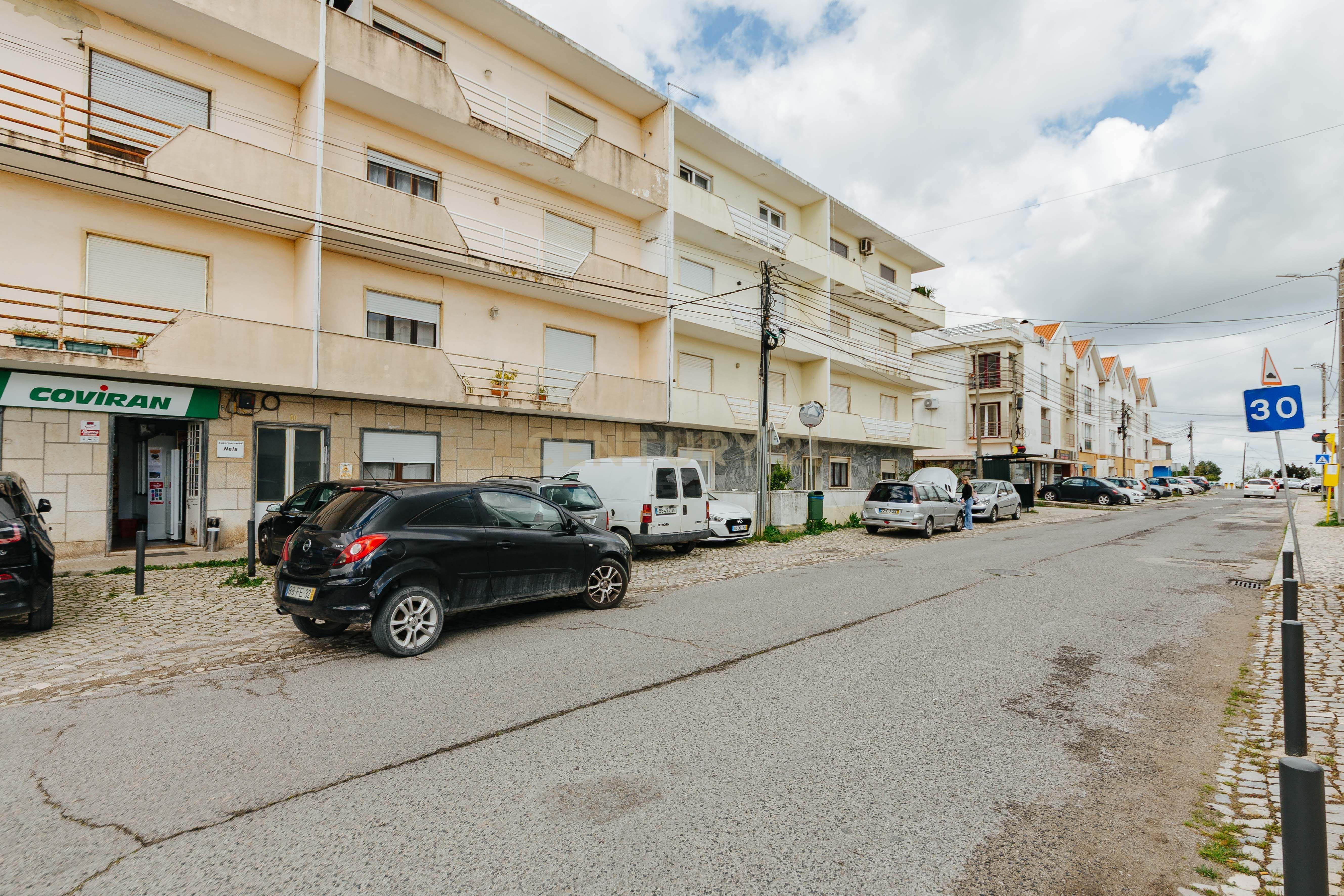 Apartamento T3 Almoinha - Sesimbra - Image 33
