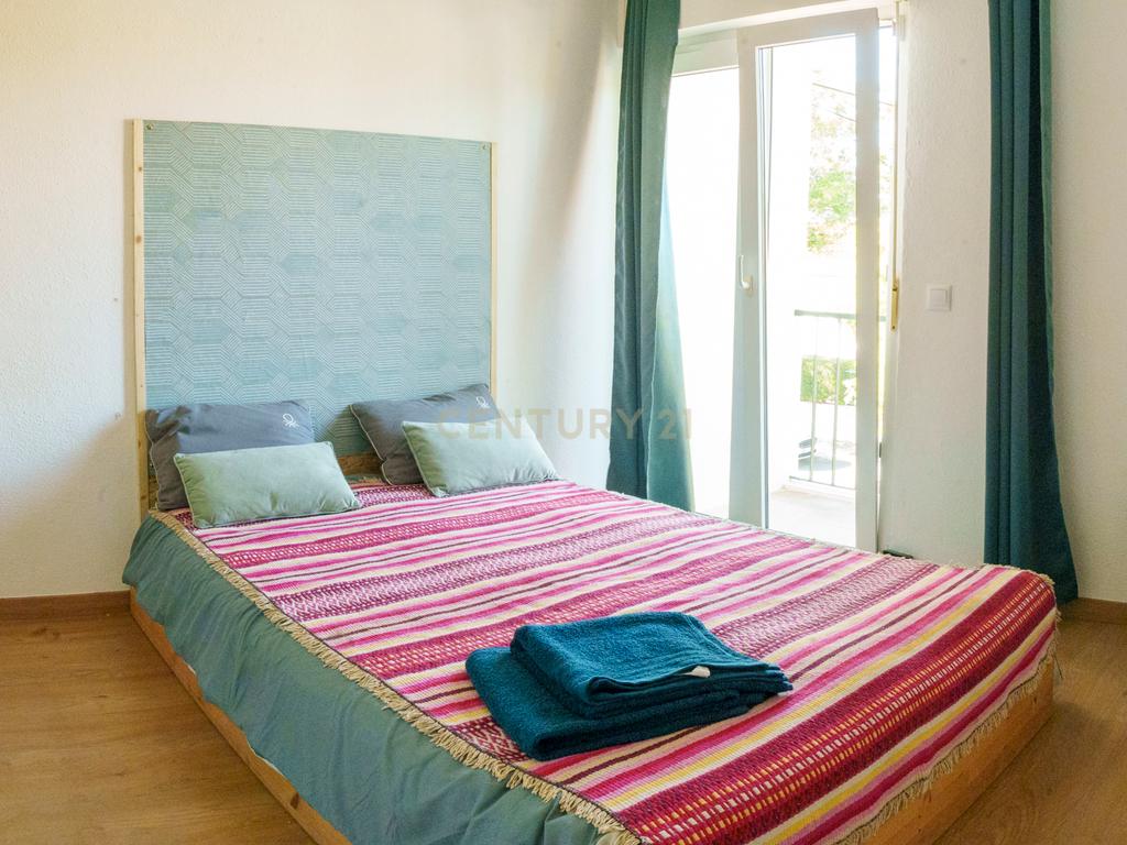Espetacular moradia T5 em Oeiras- Alto da Barra com Jardim, Terraço e tudo pertinho de si! - Image 39