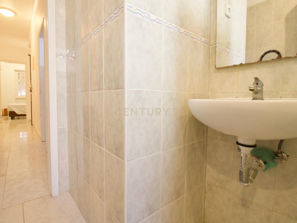Apartamento T1 centro de Almada - Image 14