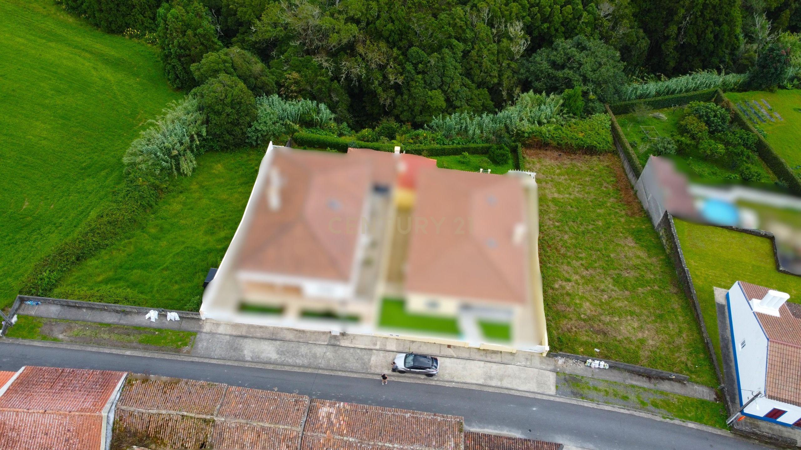 Fotografia 4 de Lote para Construção com vista para a montanha.
