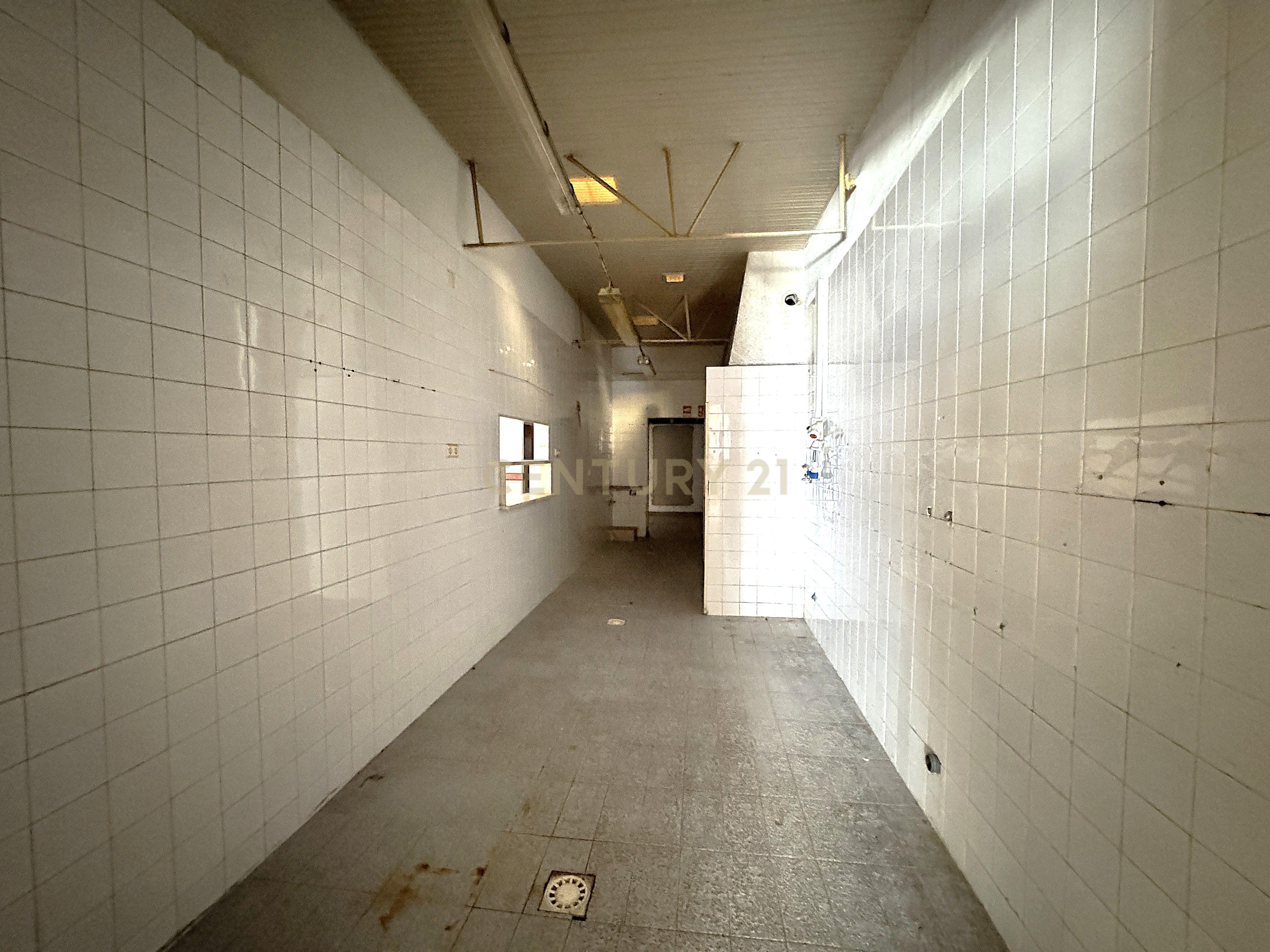 Fotografia 7 de Moradia Térrea com Potencial de Construção de prédio no Centro do Montijo