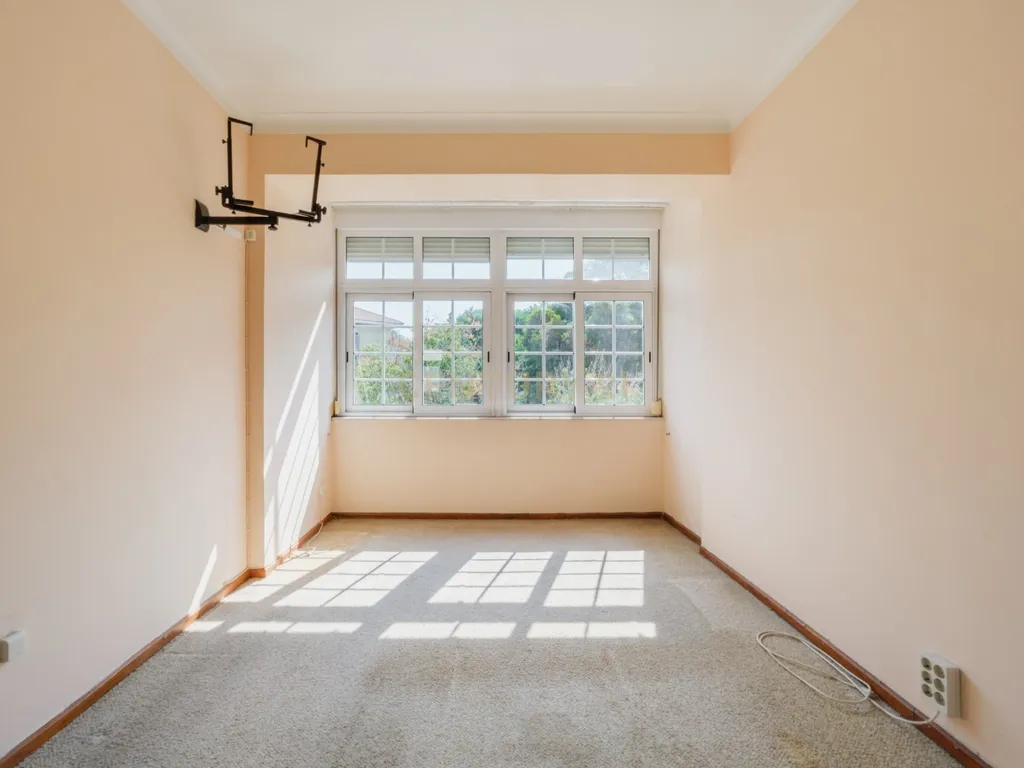 Apartamento T3 92 m² | Arrecadação - Queluz - Image 17