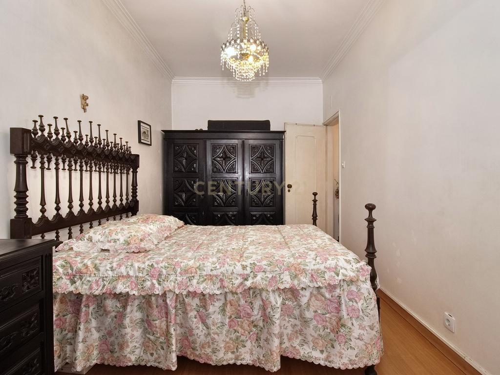 Apartamento T3 com 2 casas de banho em Barcarena – Pronto a habitar - Image 8