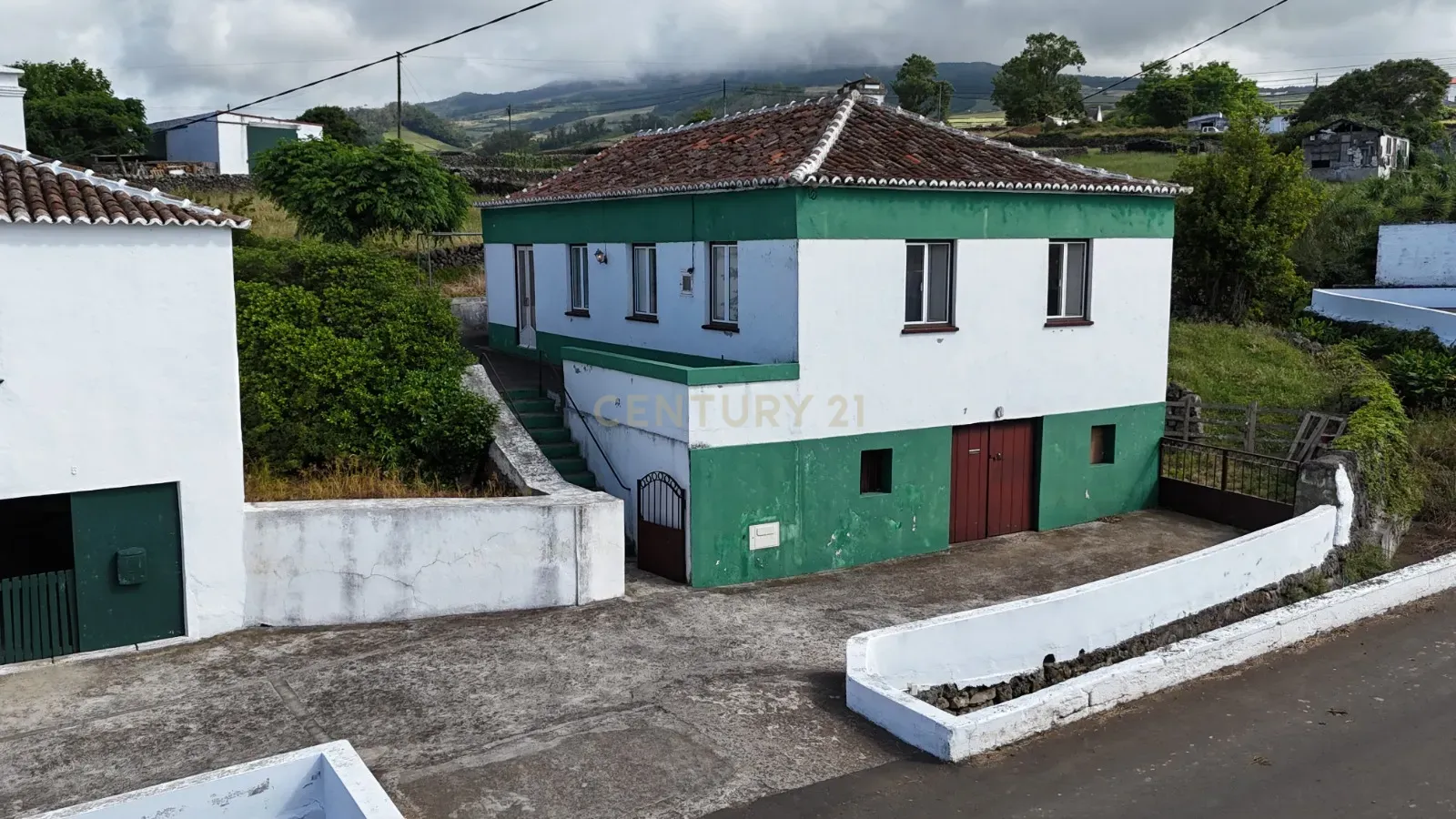 Fotografia 3 de Casa T3 em Cinco Ribeiras, Angra do Heroísmo - 165.000€