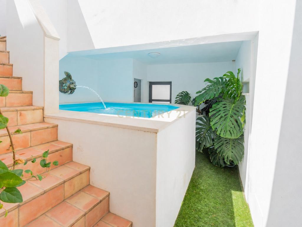 Casa Renovada T3-em Olhão na Baixa , Licença AL, Vista Panorâmica e Piscina - Image 13