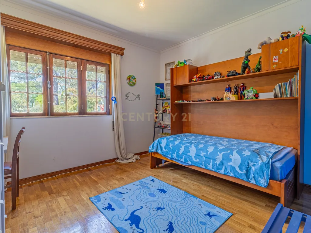 Moradia T3 + T2 em Amares com Jardim e Garagem - Image 13