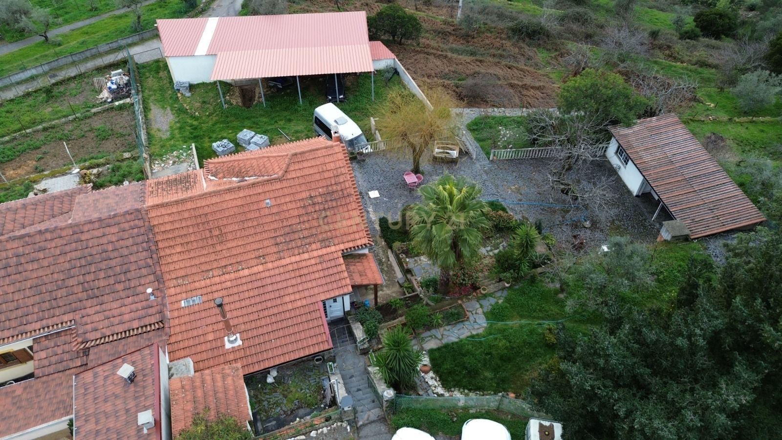Moradia T4, com Logradouro e Garagem, Barroca Grande, Covilhã - Image 51