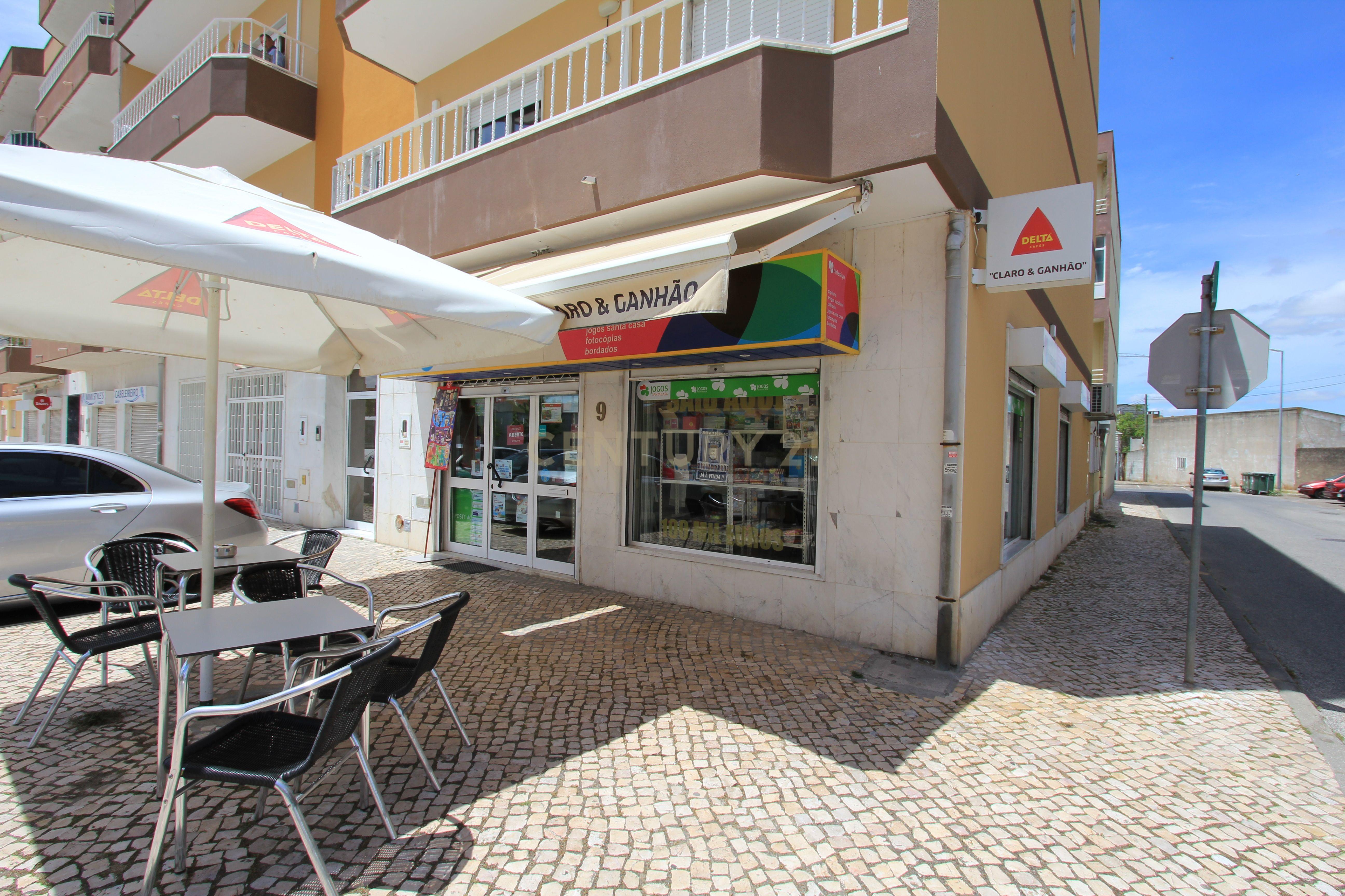 Fotografia 3 de Oportunidade de Investimento em Benavente – Papelaria, Café e Jogos Santa Casa em Funcionamento