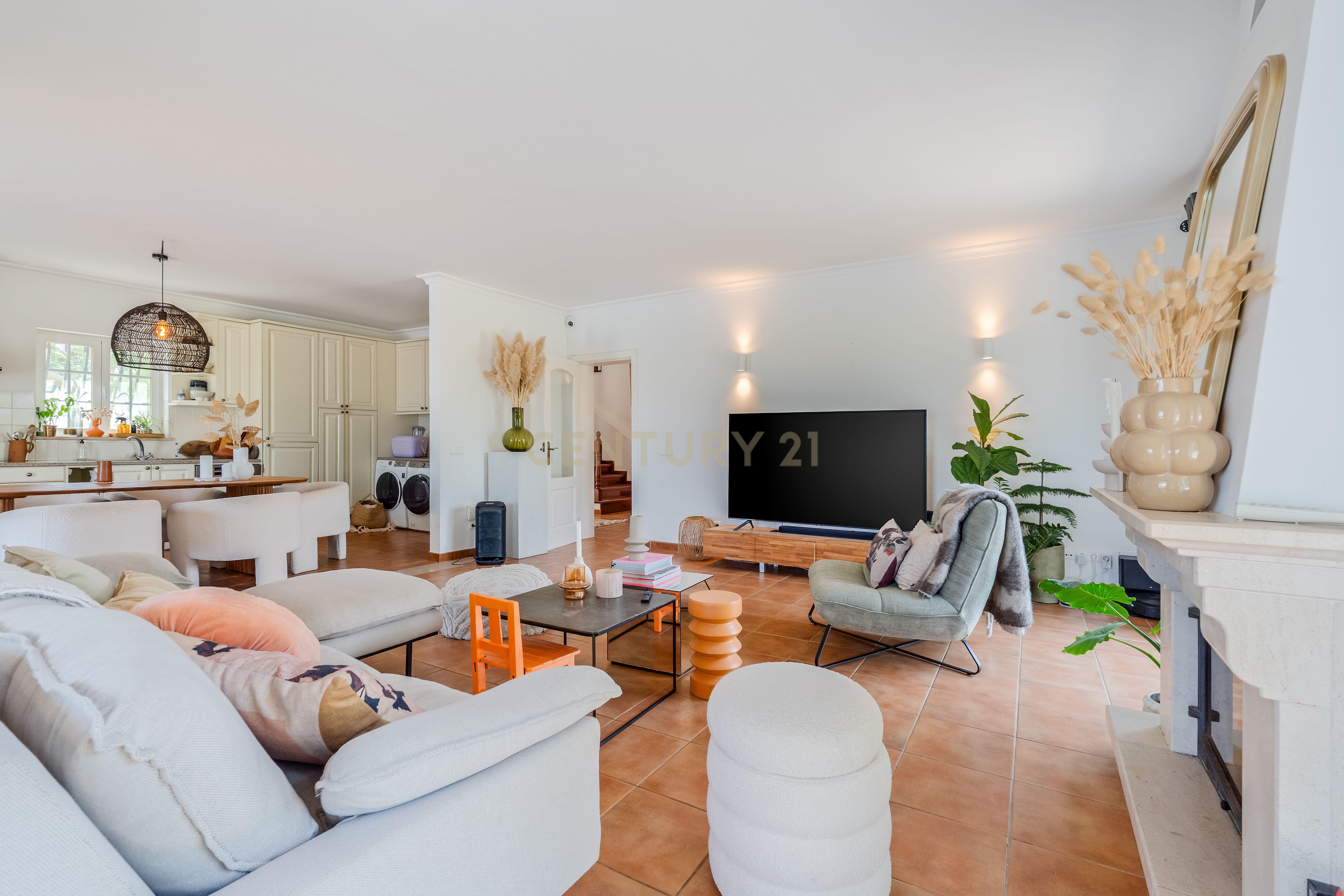 Casa de Luxo em Albufeira com Vista Panorâmica e Piscina - Image 15