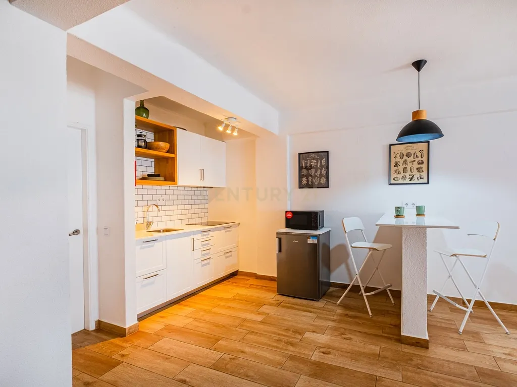 OPORTUNIDADE! - Apartamento T0 Junto à Praia – Ideal para Férias ou Investimento - Image 9