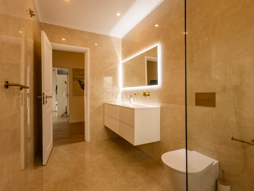 Moradia de Sonho na Charneca da Caparica – Elegância, Conforto e Localização Privilegiada - Image 46