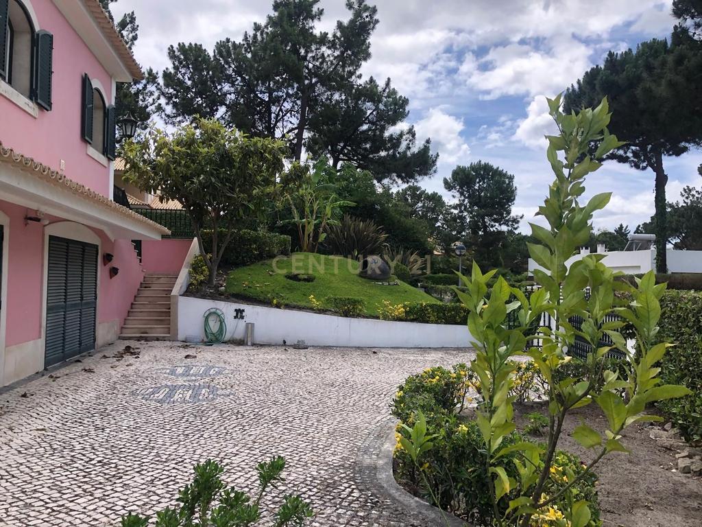 Casa Isolada em SOLTRÓIA - Luxo e Conforto por 1.490.000€ - Image 45
