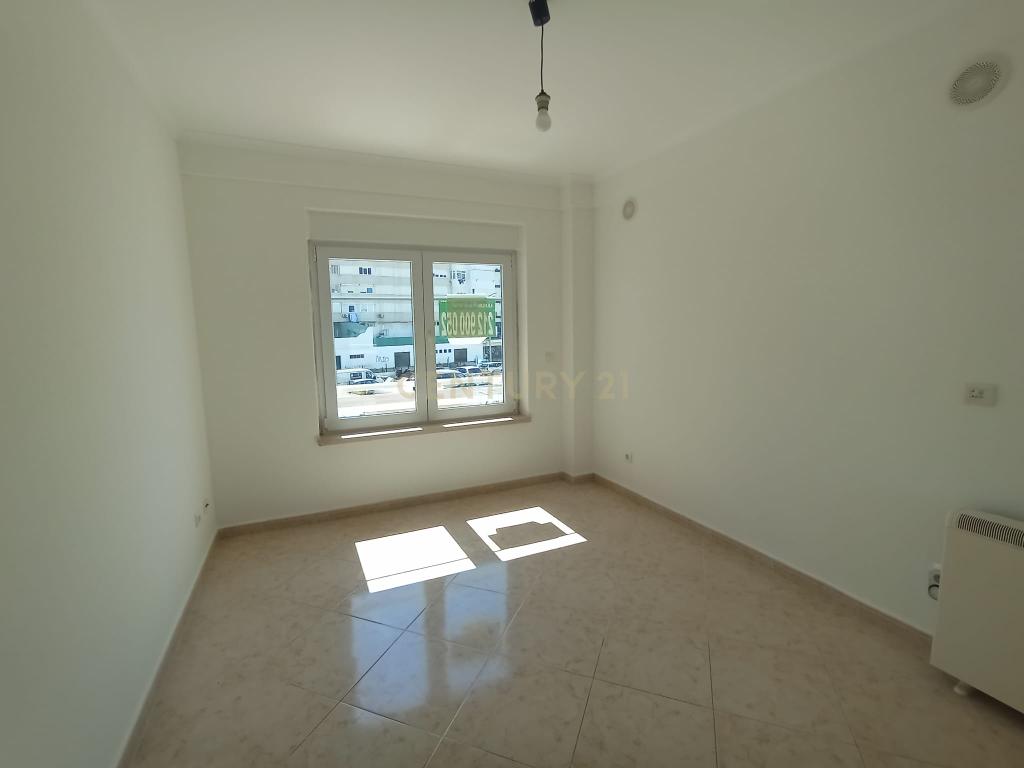 Apartamento T3 na Costa da Caparica - Image 16