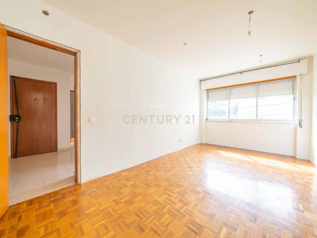 Apartamento T3, Pronto Habitar, no Padre Nabeto, Aires - Image 10