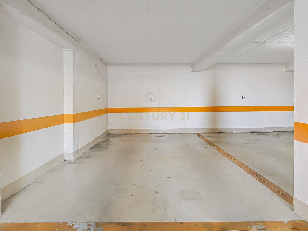 Apartamento T2 Dúplex com Vista Panorâmica e Garagem com Carregamento Elétrico | a 15 minutos de Mafra e Ericeira - Para arrendamento! - Image 25