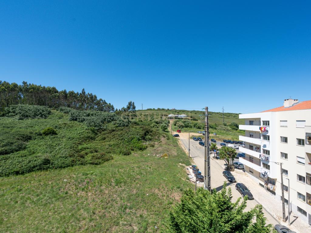 Apartamento T3 com 120m² | Sala com Lareira | Excelentes Áreas e Luz Natural em Algueirão - Image 26