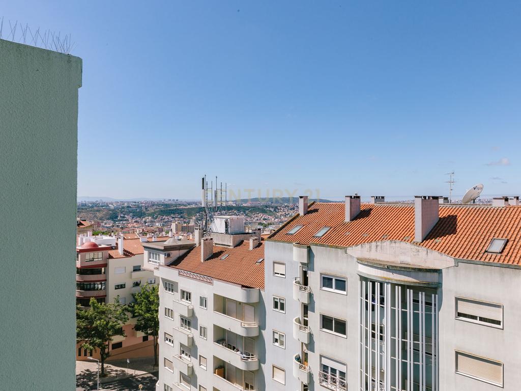 T3 para arrendamento -Situado na Avenida da Liberdade| Ramada - Image 6