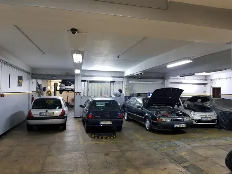 Oficina/Garagem para Trespasse - 316 m² - Rua de Costa Cabral - Image 11