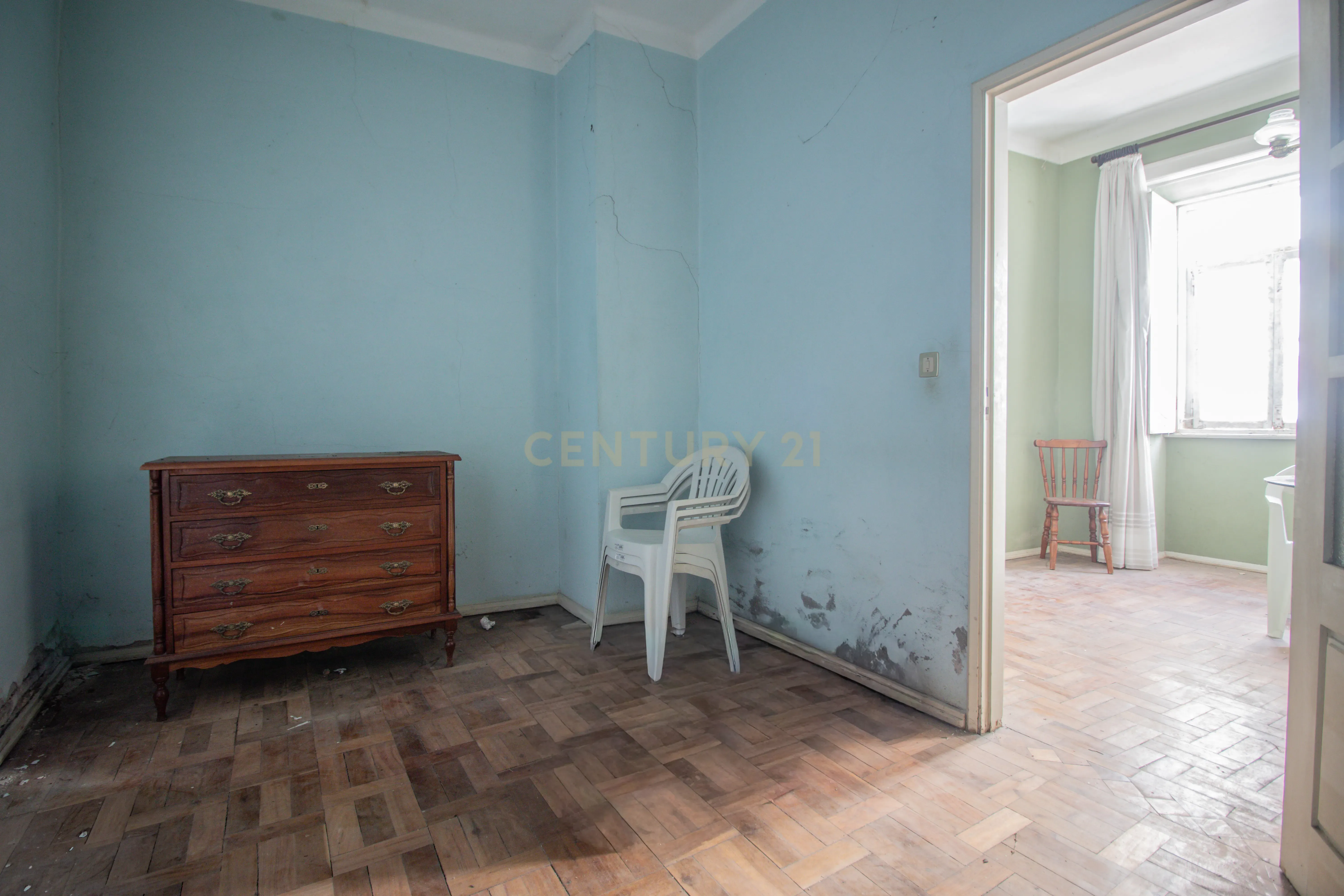 Fotografia 6 de Casa antiga para recuperar com terreno e árvores de fruto, Alhadas, Figueira da Foz.