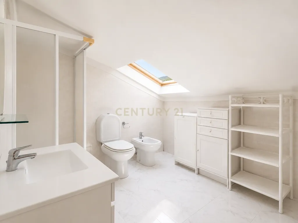 T5 ou T2+3 Duplex: Habitação Própria ou Investimento - Image 16