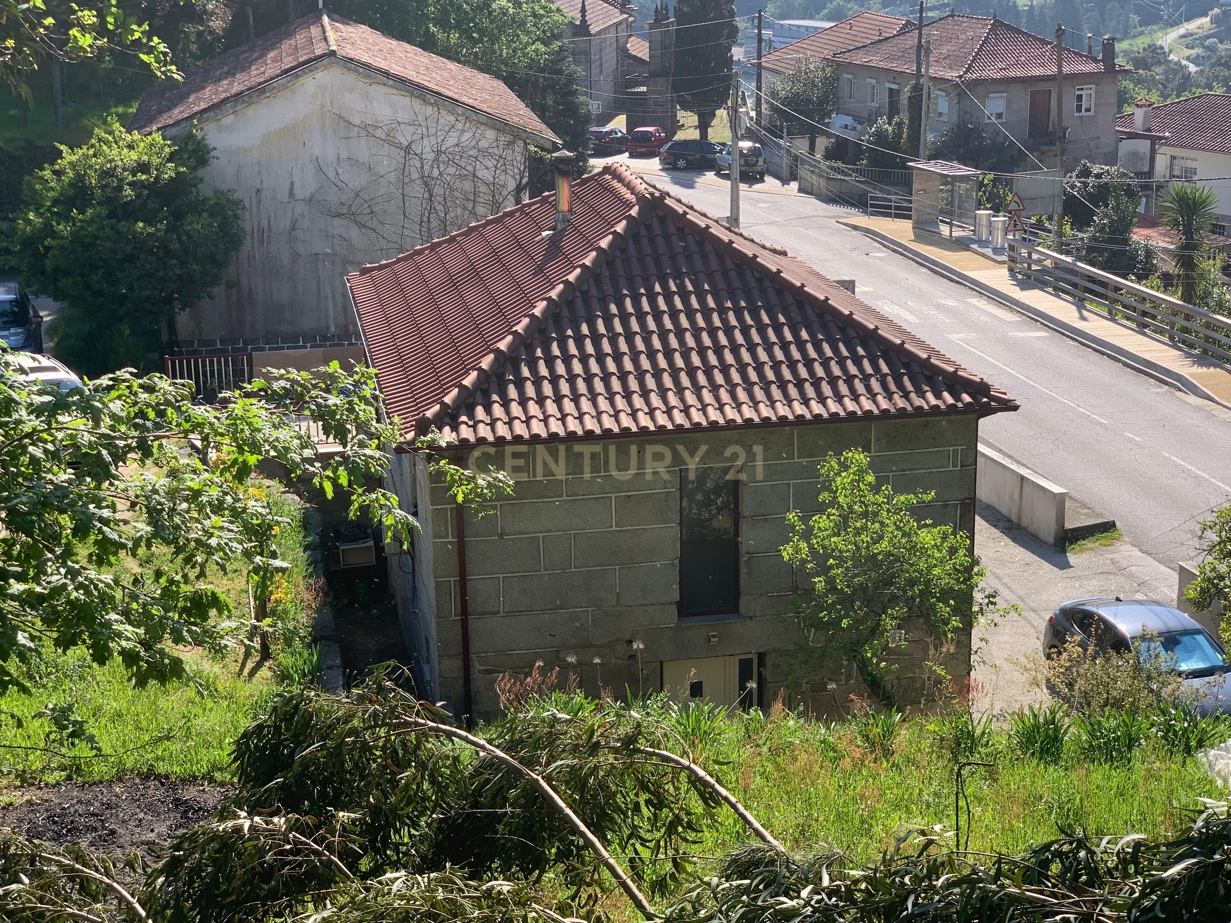  Magnífica Casa com 3 Apartamentos na Vila do Gerês  - Image 15