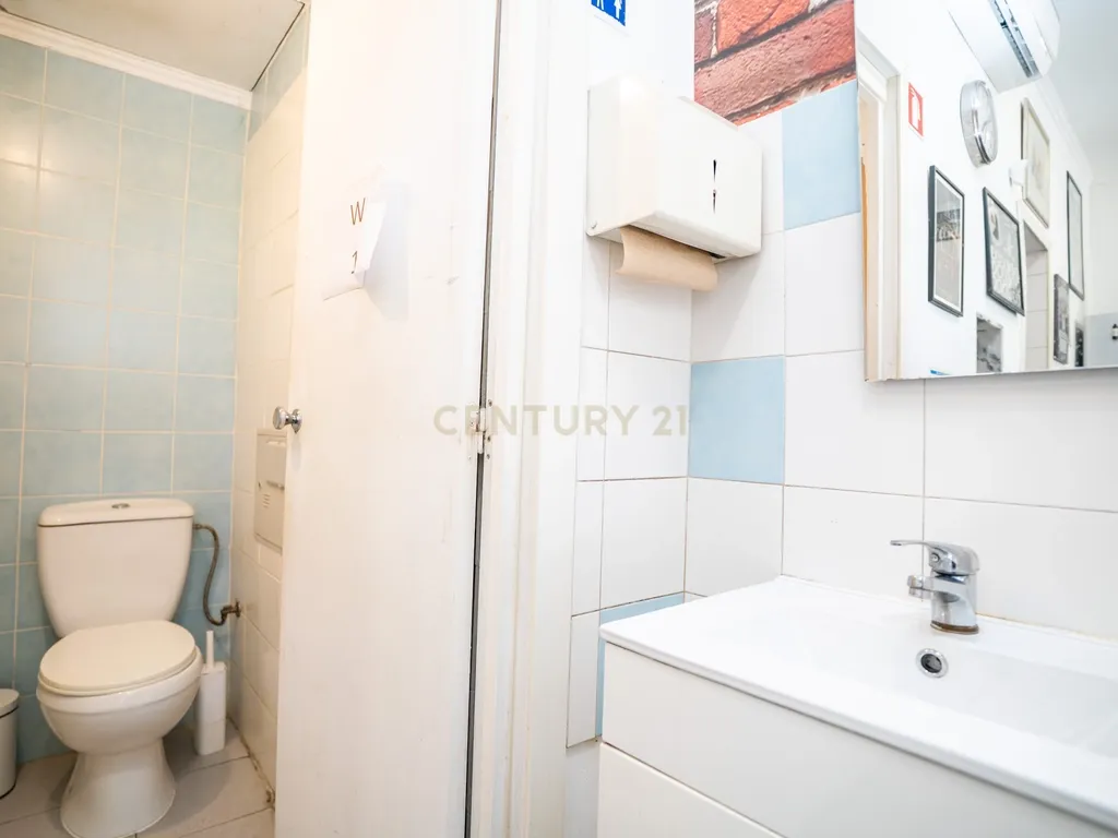 Loja Comercial para Investimento | Estrela | Lisboa - Image 26