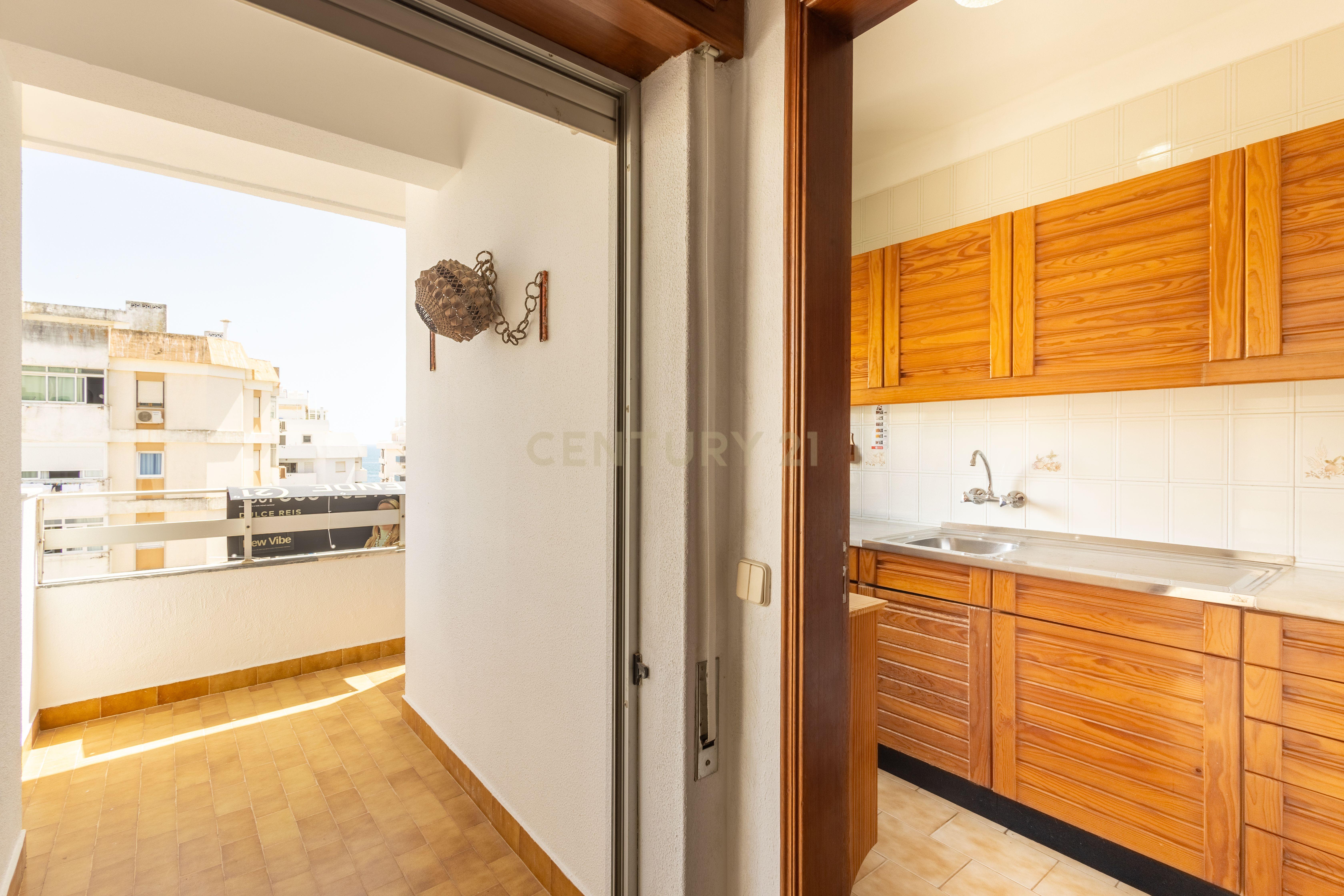 Fotografia 6 de Apartamento T1 com Vista Mar em Armação de Pêra.
