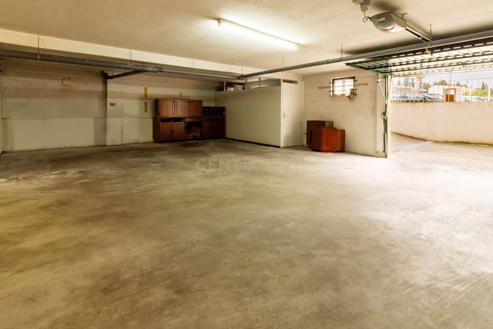 Apartamento T3 Totalmente Remodelado no Centro de Alcobaça - Image 21