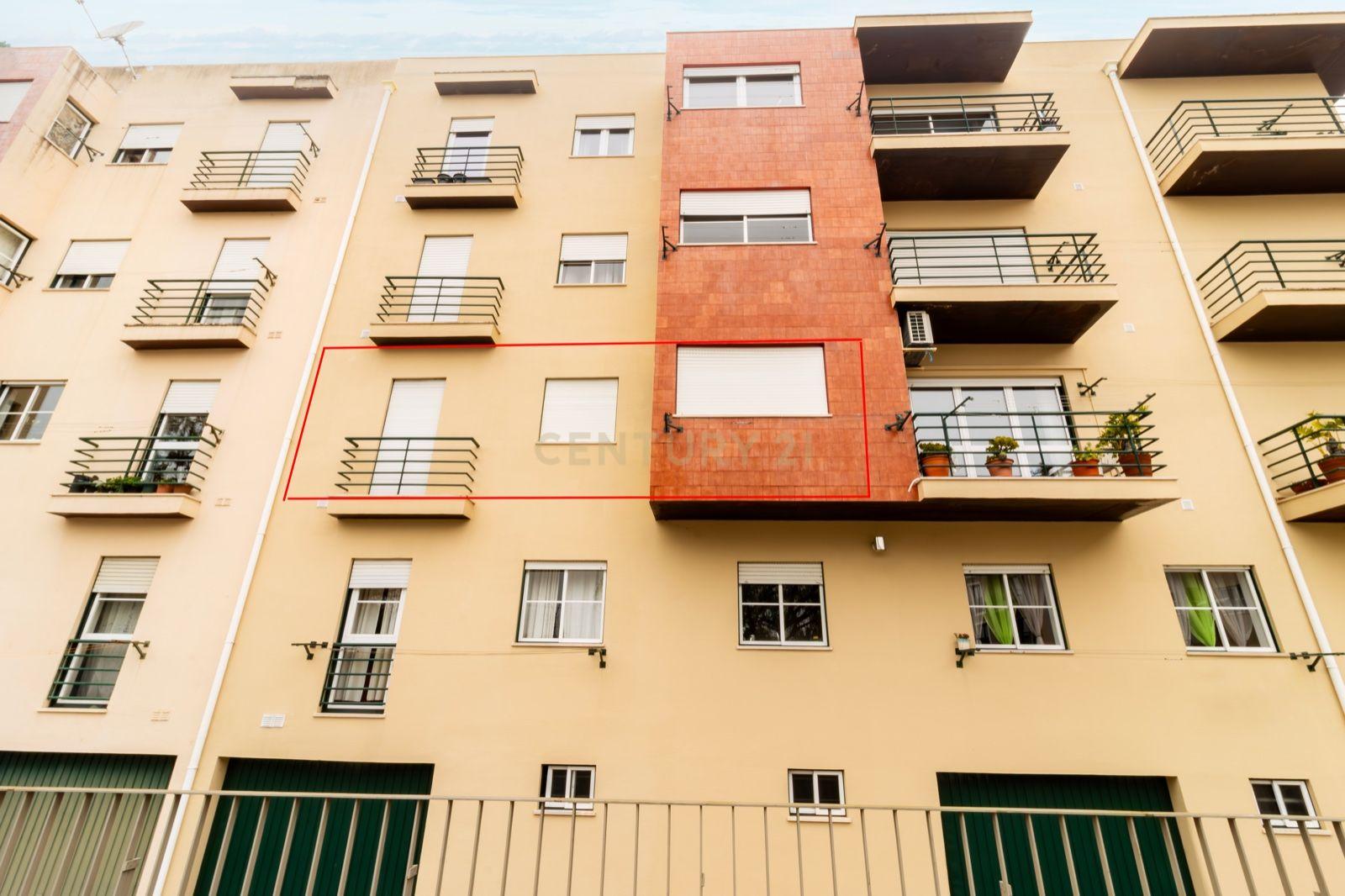 Apartamento T3 Totalmente Remodelado no Centro de Alcobaça - Image 24
