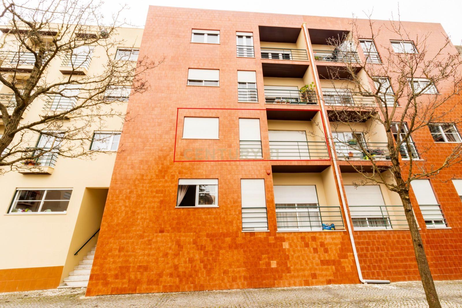 Apartamento T3 Totalmente Remodelado no Centro de Alcobaça - Image 27