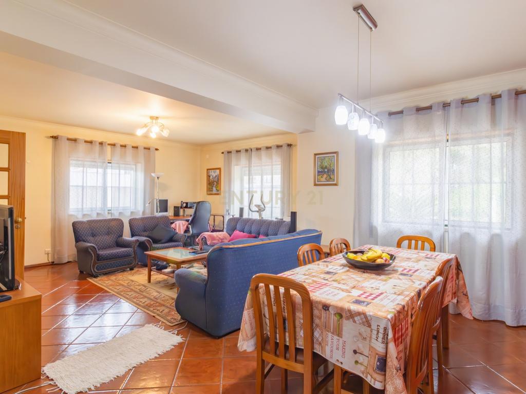 Moradia T4 Casalinho – A 10 Minutos de Alcobaça e Nazaré - Image 6