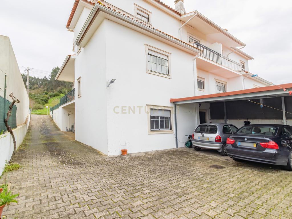 Moradia T4 Casalinho – A 10 Minutos de Alcobaça e Nazaré - Image 30