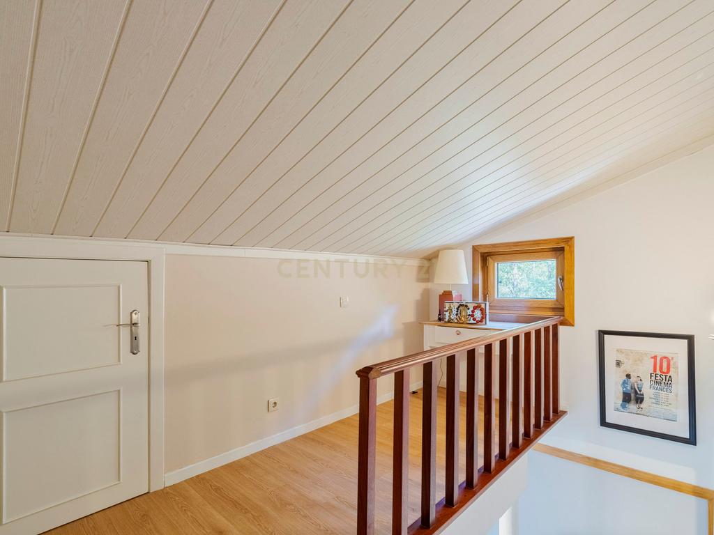 Moradia T4 Exclusiva com Piscina | Vista Serra da Arrábida | Setúbal - Image 24