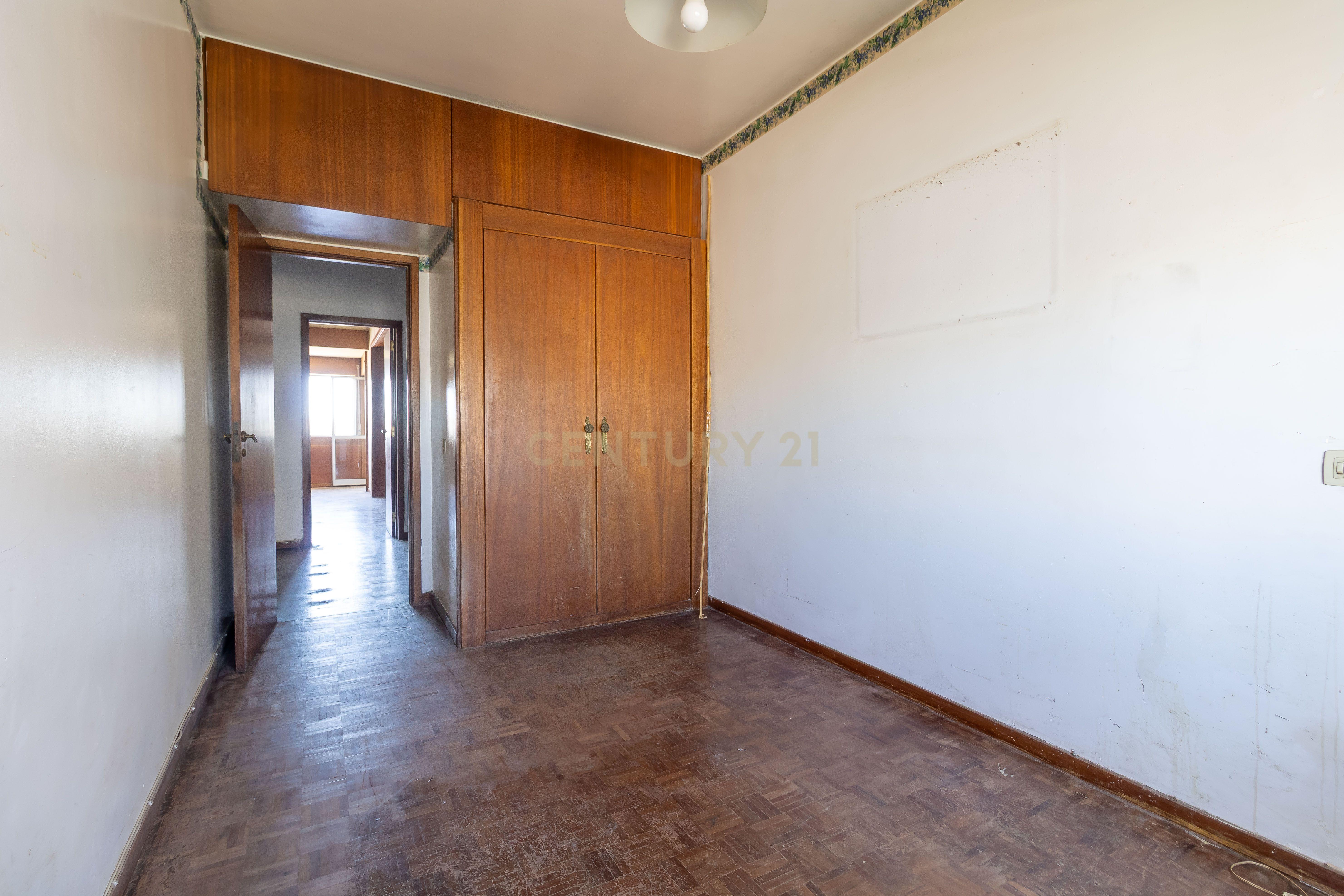 Fotografia 8 de Miraflores | Luz, Espaço e Vistas Desafogadas para Criar uma Casa Única