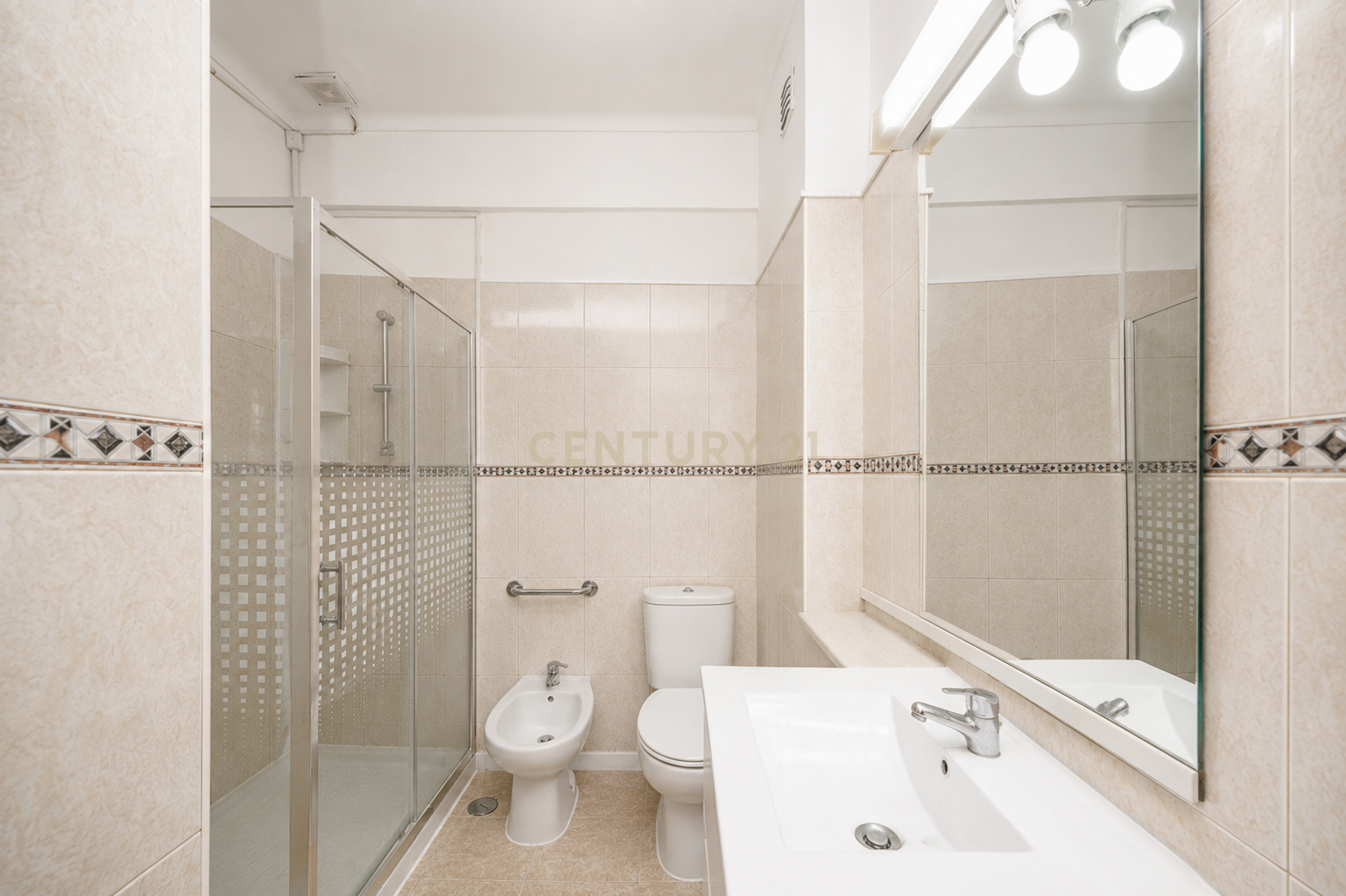 Fotografia 11 de Apartamento T2 em Setúbal com Vista para a Cidade e Montanha